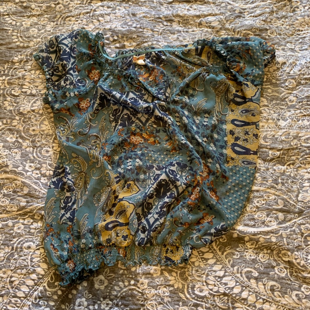 Woman shirt